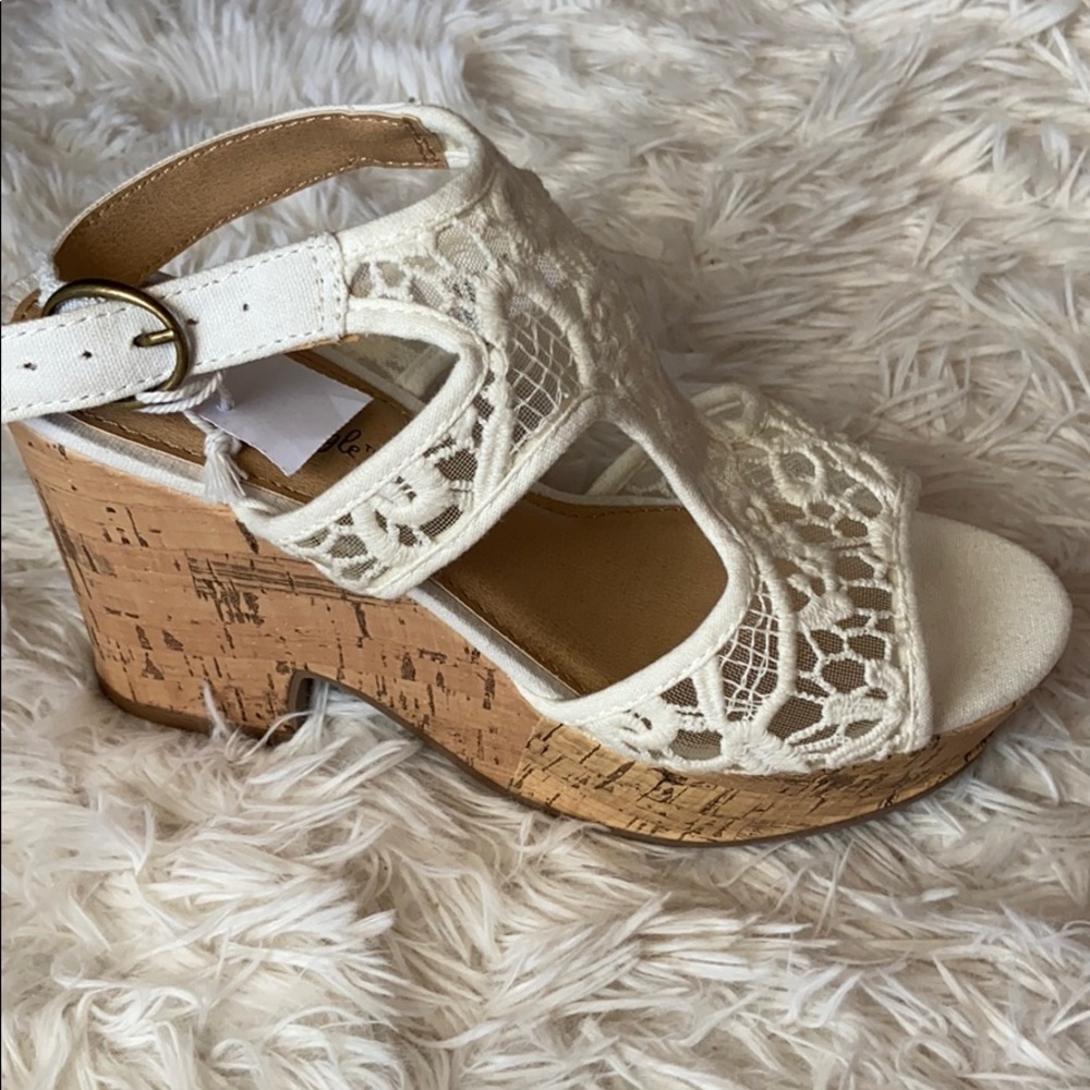 American Eagle cork heels